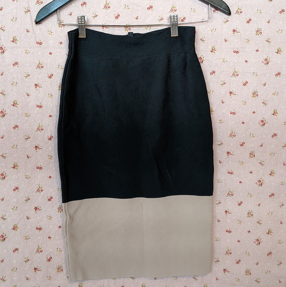 BCBGMaxAzria Black / Tan Body Con Skirt